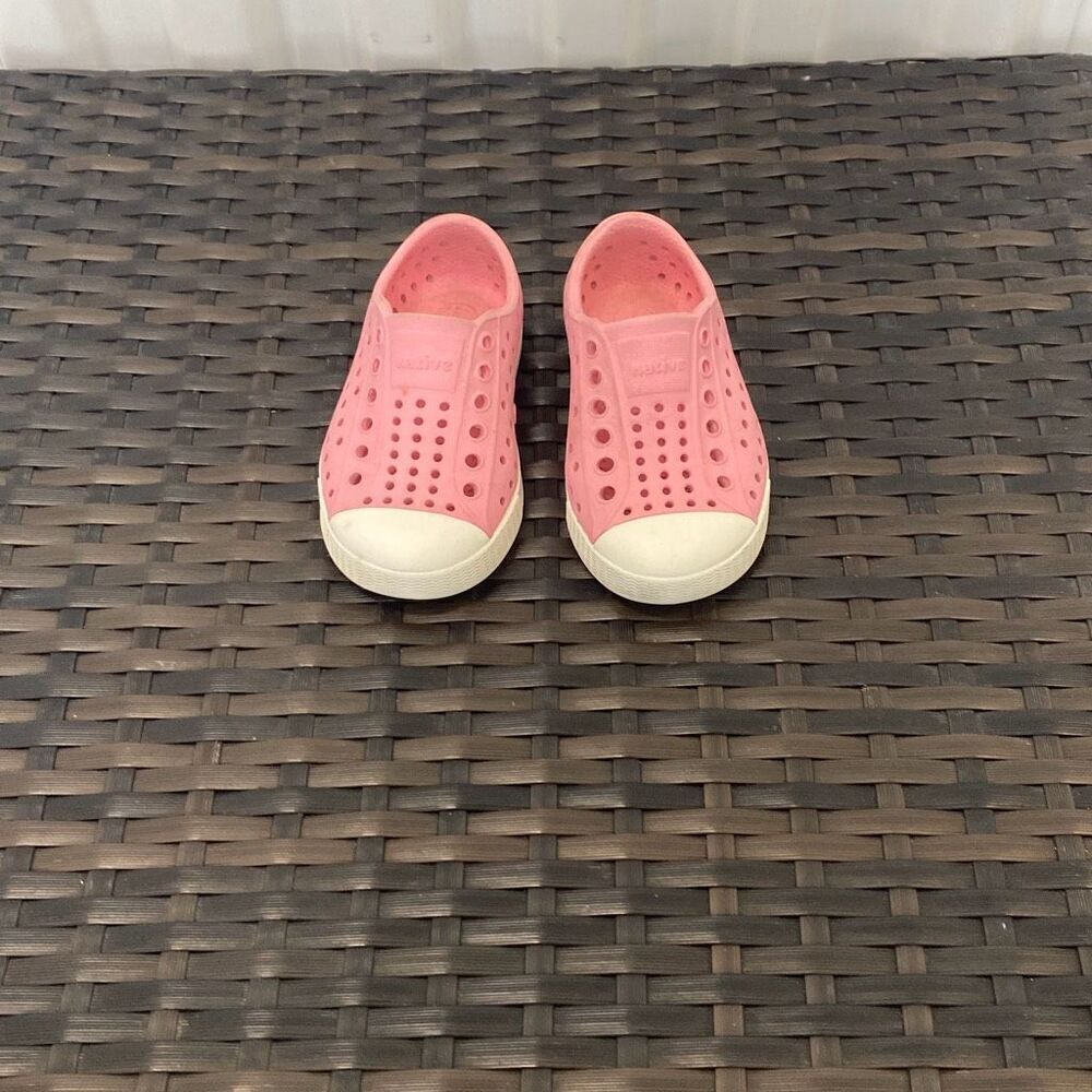 Native Jeffersons children’s size 6